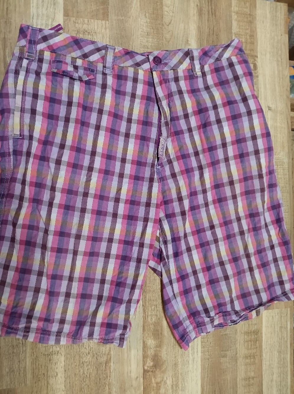 Men's LRG  Plaid Shorts in Pink, Purple, & Blue Size 36 Preworn Excellent Cond.